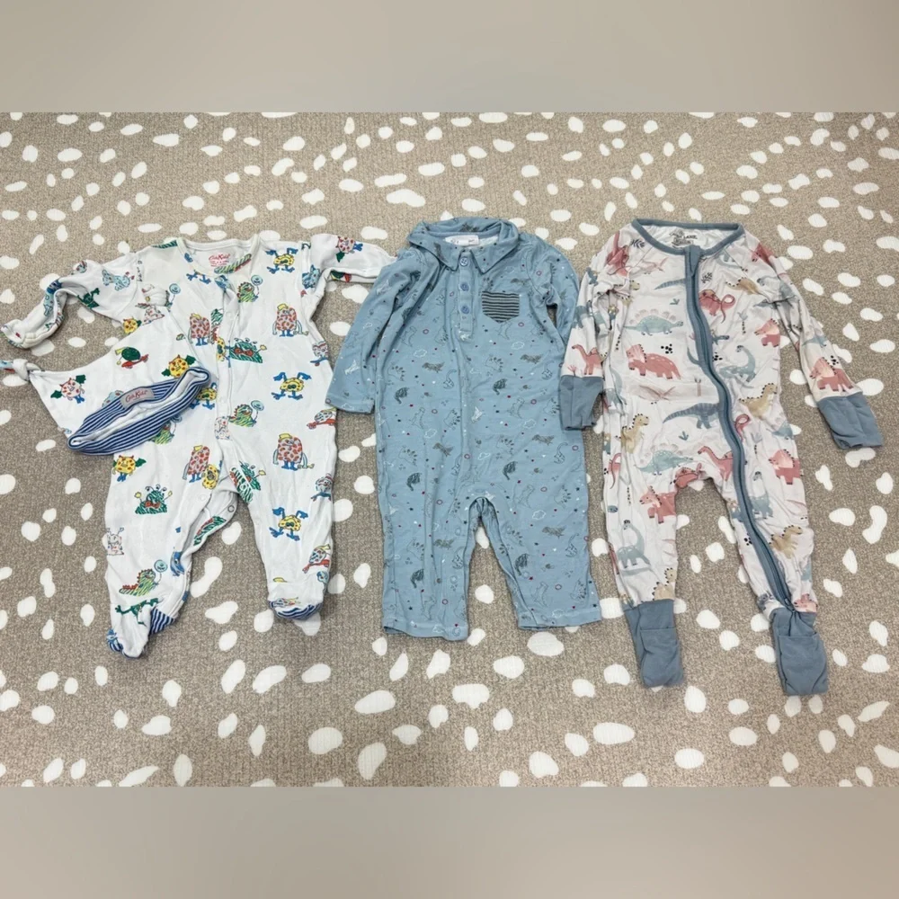 Lot of 4 bamboo footies coverall baby boy angel dear cath kid hat dinosaur zippy